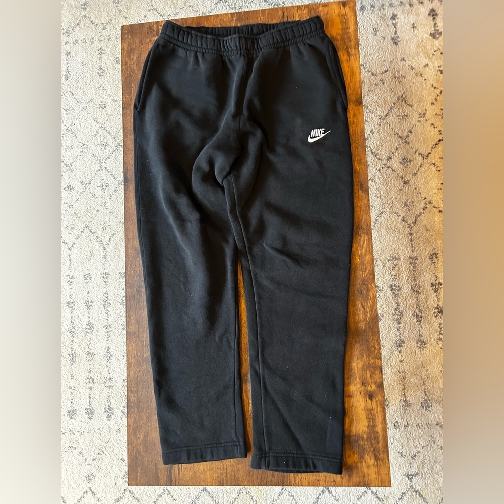 Nike Men’s Black Sweatpants